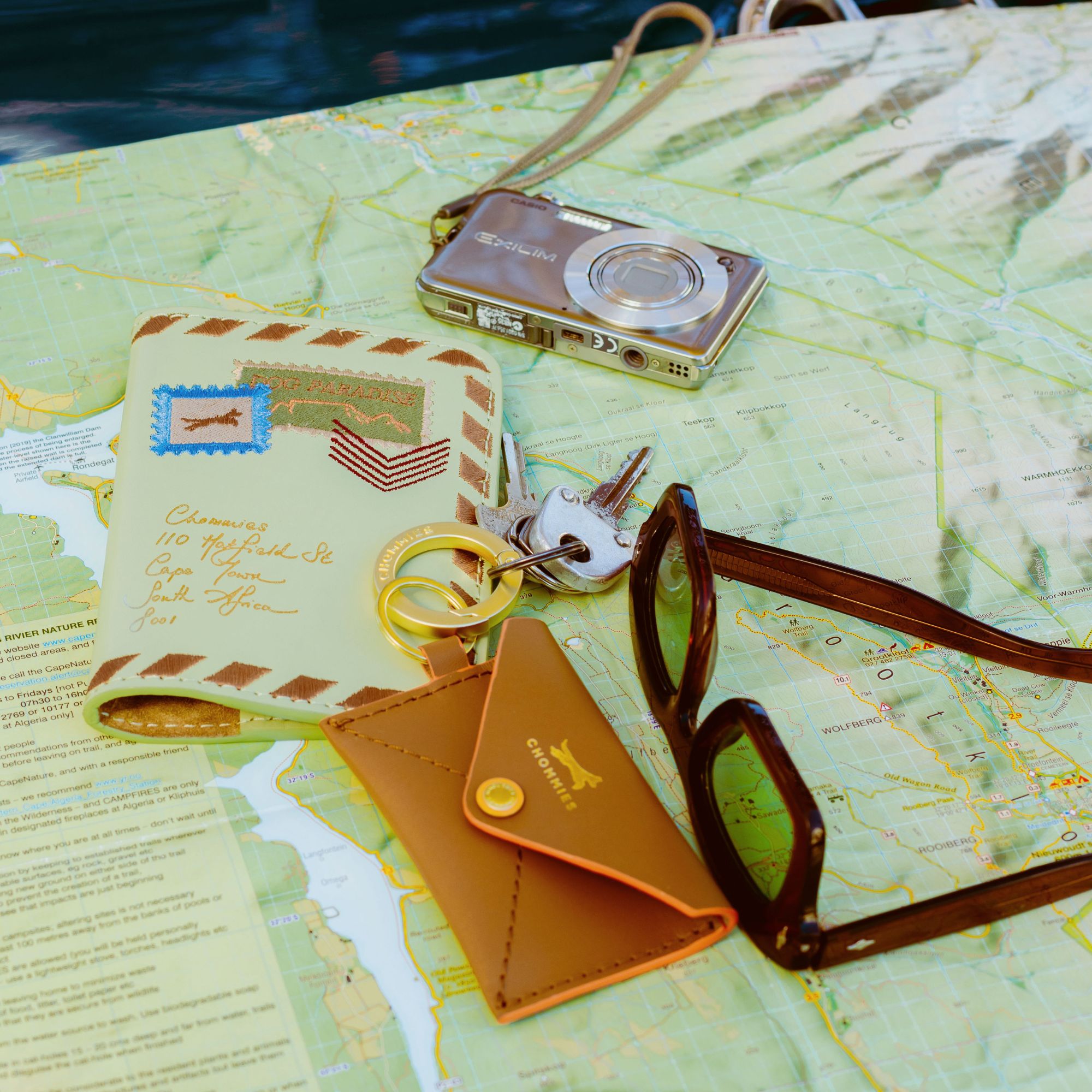 Embroidered Passport Holder | Buchu